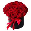 Фото товара 33 розы в шляпной коробке в Чернигове