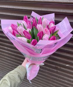 Букет рожевих тюльпанів 25 штук фото